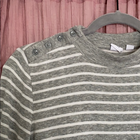 Striped Gap Long Sleeve - Picture 3 of 5